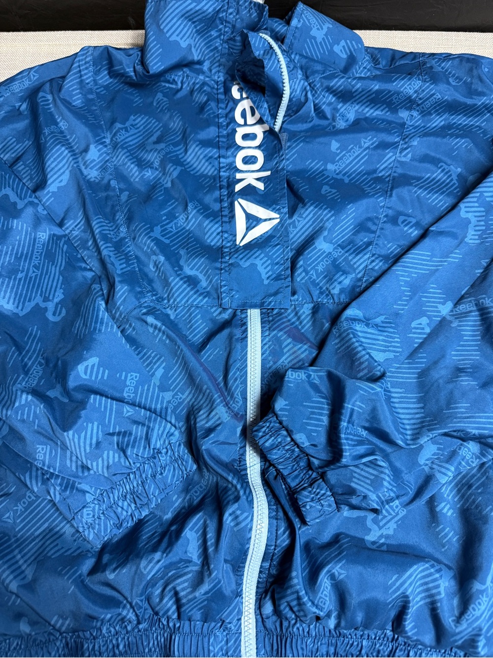 Reebok Blue Patterned Logo Windbreaker 90s style